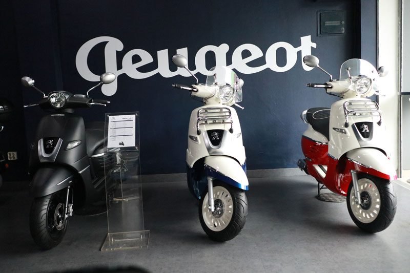 Peugeot Django