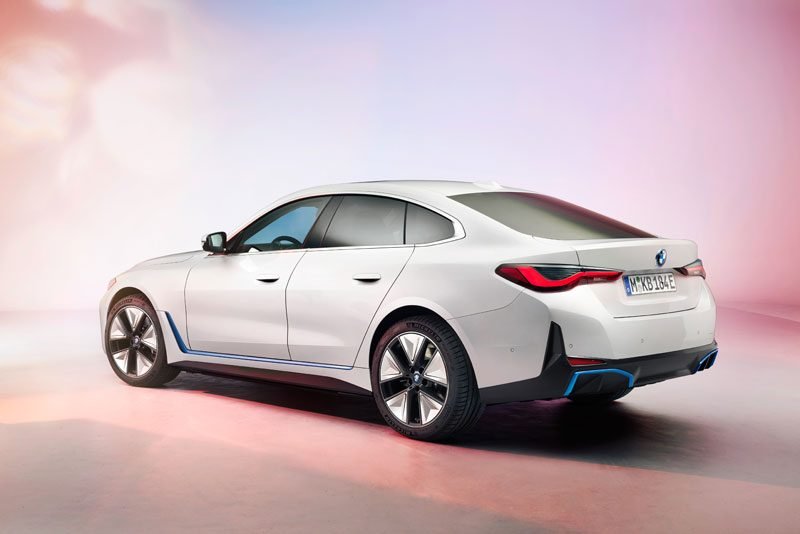 MOBIL LISTRIK BMW