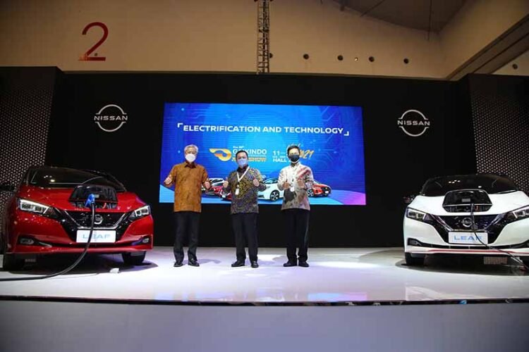 Mobil Listrik Nissan