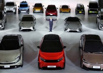 Mobil Listrik Toyota