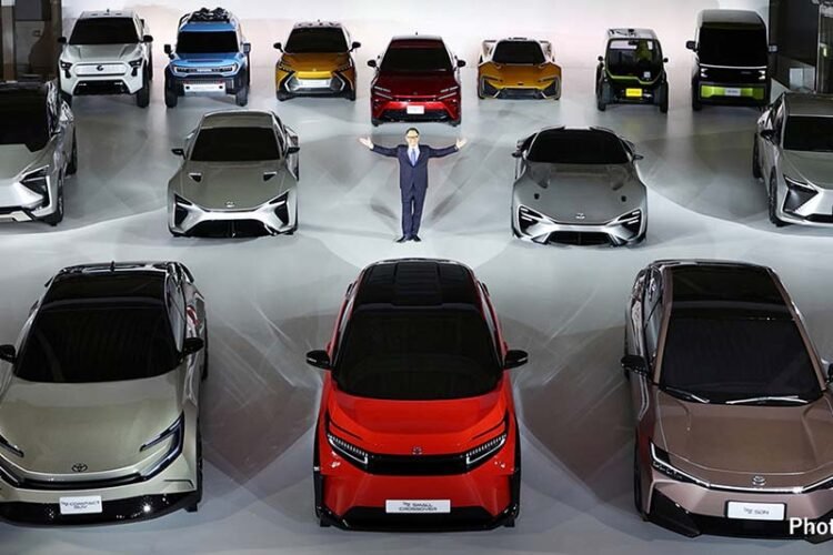 Mobil Listrik Toyota