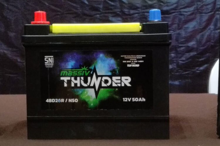 Aki Mobil Massiv Thunder