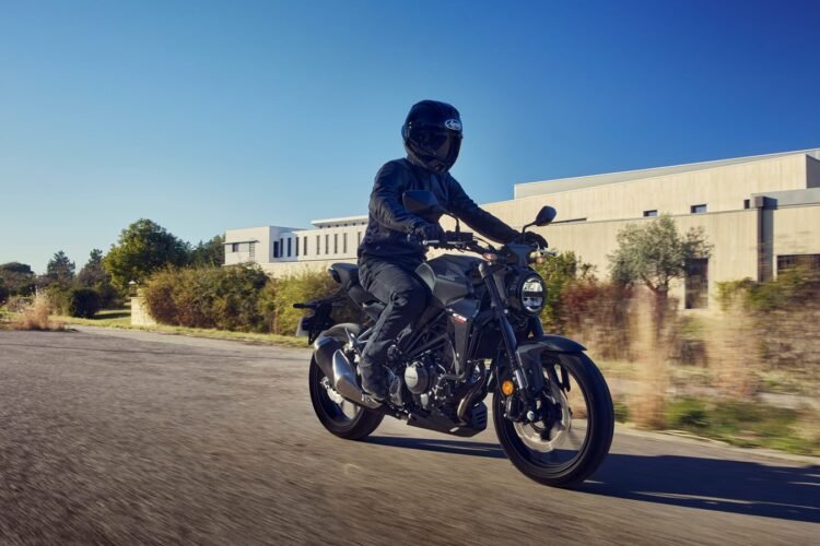 Honda CB300R 2022