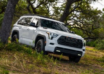 Toyota Sequoia 2023
