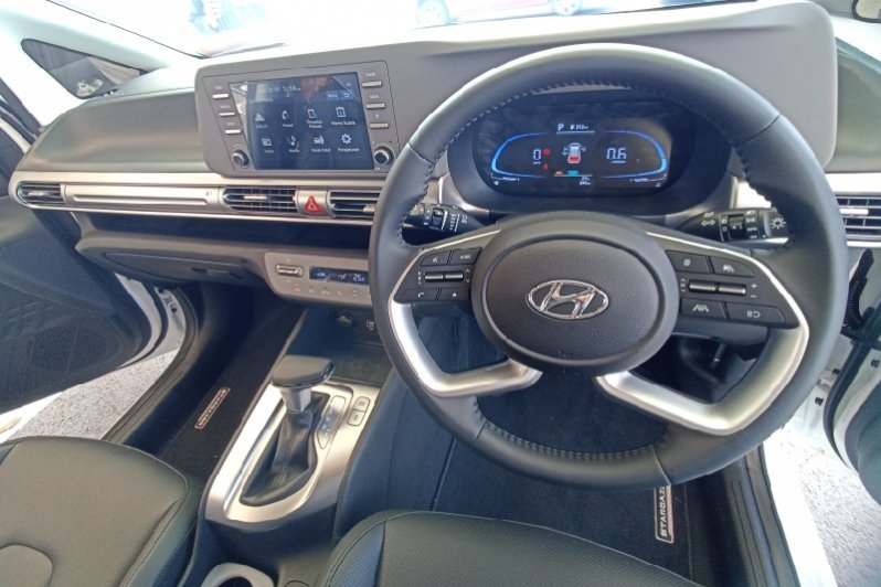Test Drive Hyundai Stargazer