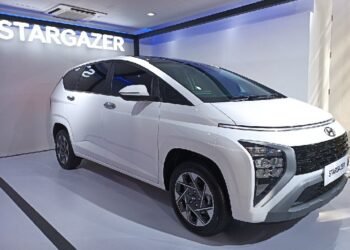 Test Drive Hyundai Stargazer
