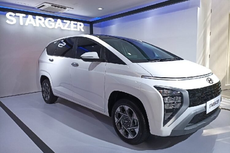 Test Drive Hyundai Stargazer