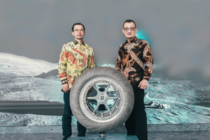 Lunar Rover Tire