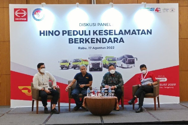 Hino Peduli Keselamatan