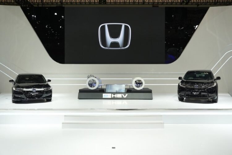 Mobil Hybrid Honda