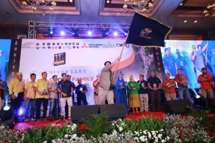 HUT Pajero Sport Family