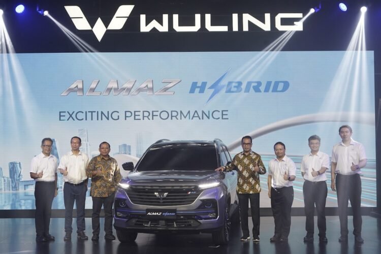wuling almaz hybrid