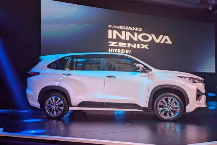 Kijang Innova Zenix