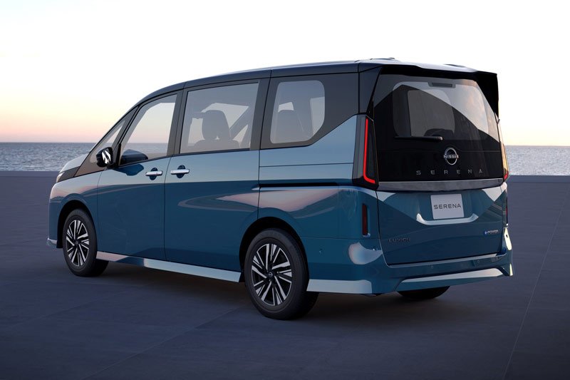 Nissan Serena 2023