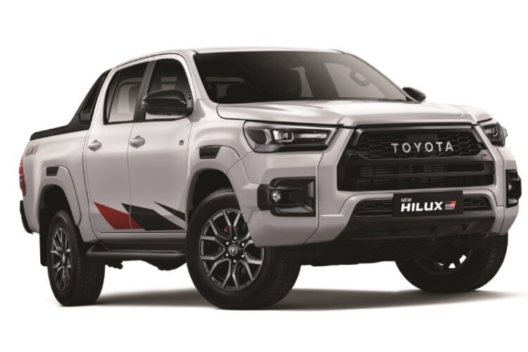 PT TAM resmi merilis New Hilux GR Sport