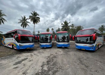 Bus Hino PO Transport Express Jaya