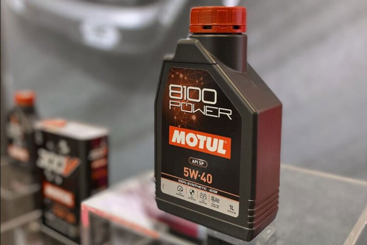 Oli Mobil Motul 8100 Power