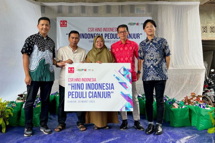 CSR Hino Peduli Cianjur