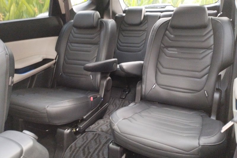 Interior Kia Carens