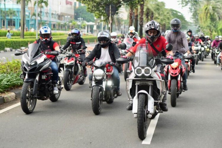 we ride as one