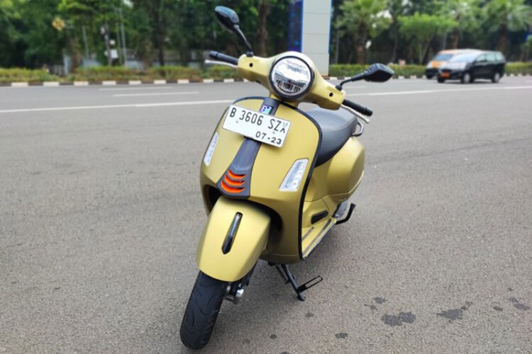 Vespa GTS Super Sport 2023