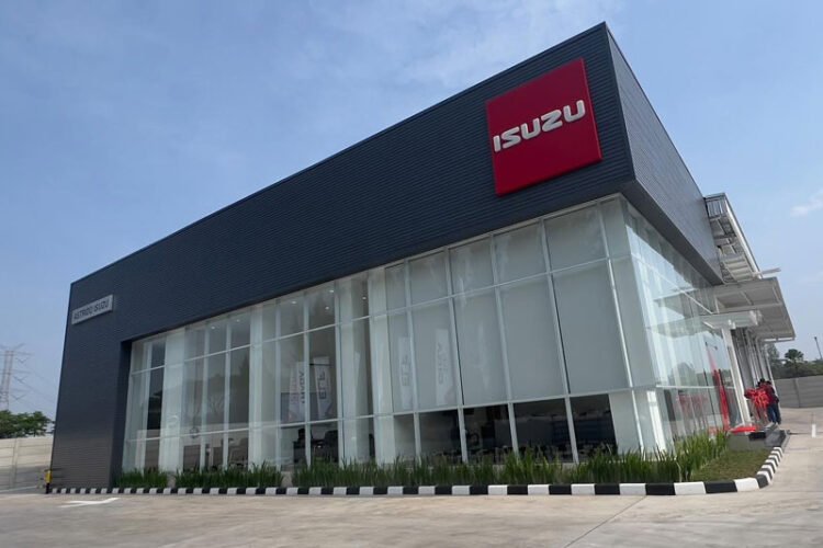 Dealer Astrido Isuzu Deltamas