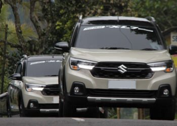 Suzuki XL7 Hybrid