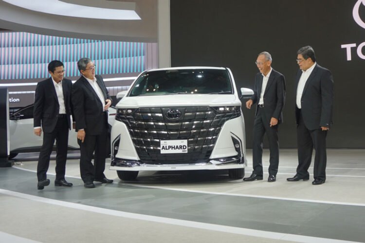 Alphard Hybrid