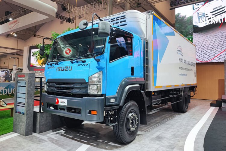 Cold Chain Giga Refrigerator