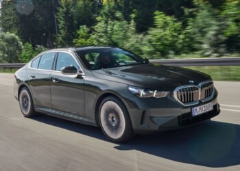 BMW 5 Series Sedan PHEV