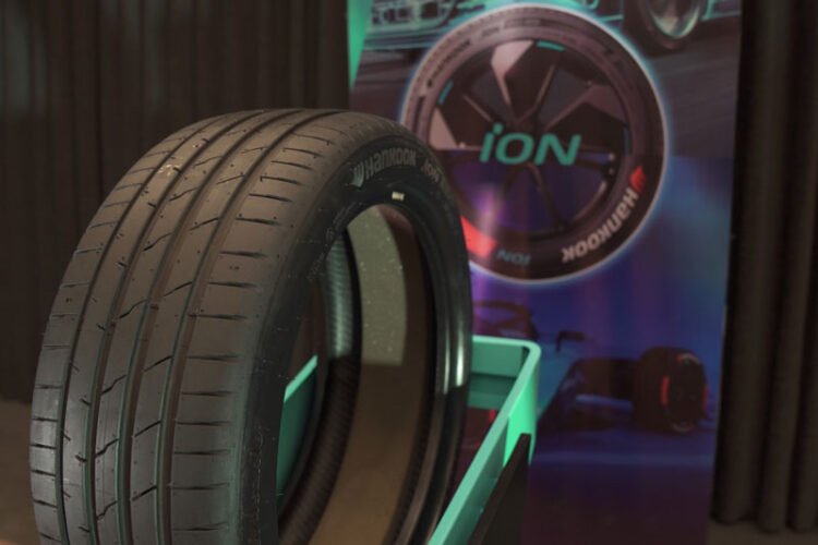 Ban Mobil Listrik Hankook iON evo