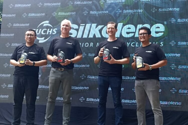 Oli Motor Fuchs Silkolene