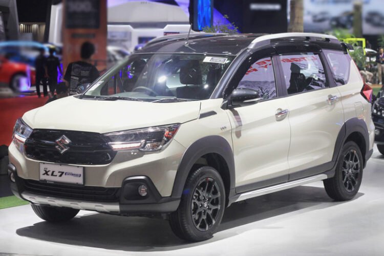 SUZUKI XL7 HYBRID