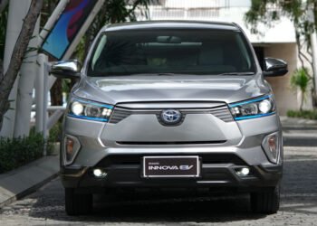 Toyota Kijang Innova EV