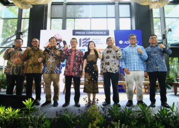 Konferensi pers Indonesia Energy & Engineering Series 2024