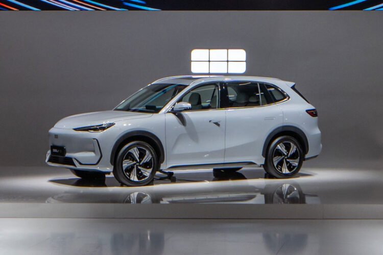 Geely EX5