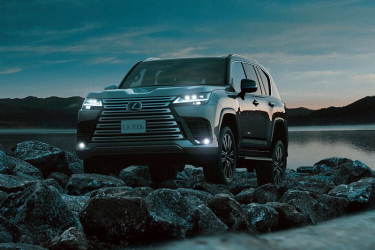 Lexus LX 700h 2025