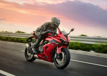 QJMotor SRK 800 RR