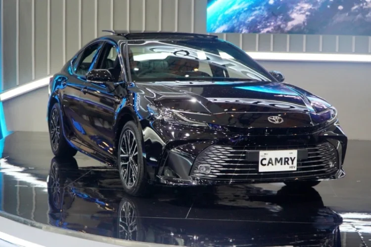 New Camry Hybrid EV