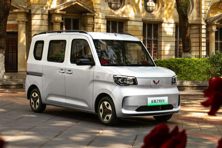 MPV Murah Wuling Sunshine EV