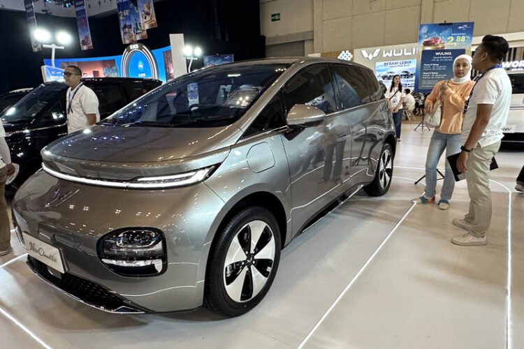 Wuling New Cloud EV