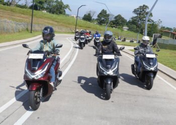Honda PCX160 Roadsync
