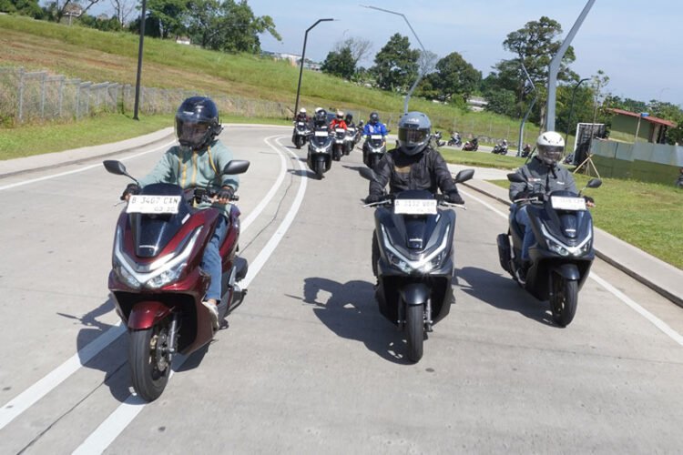 Honda PCX160 Roadsync