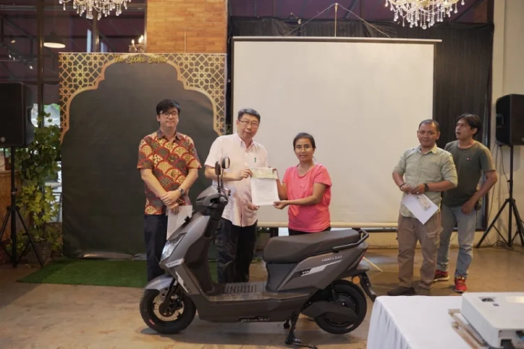 Motor Listrik United Ojol