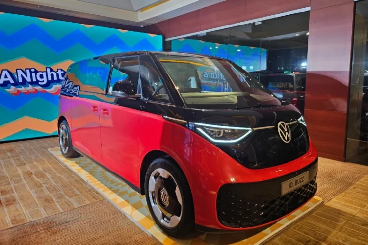 Serah Terima VW ID. Buzz