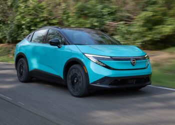 NISSAN LEAF 2026