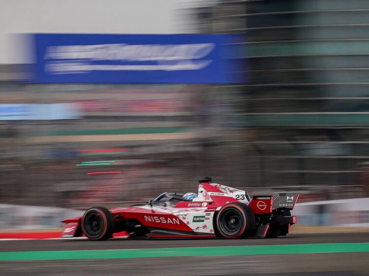 Tim Formula E Nissan