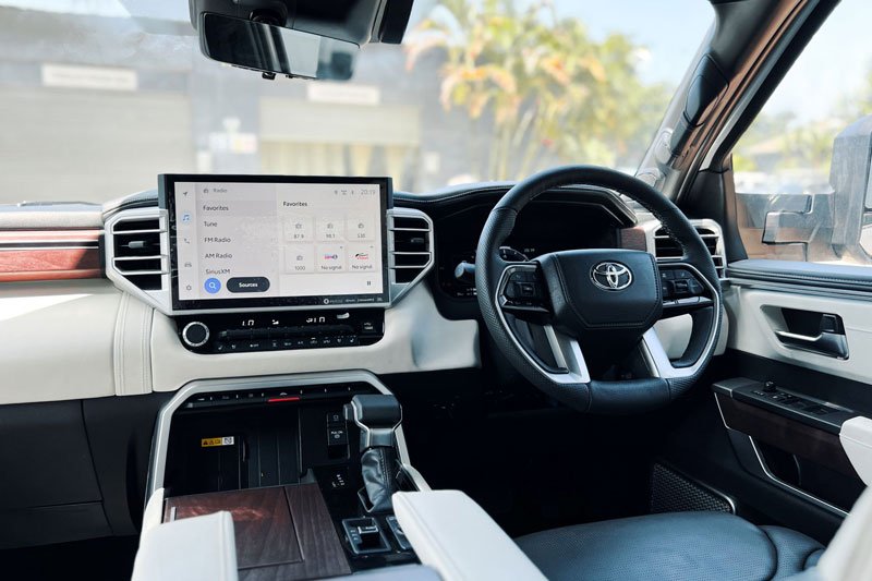 Toyota Sequoia setir kanan