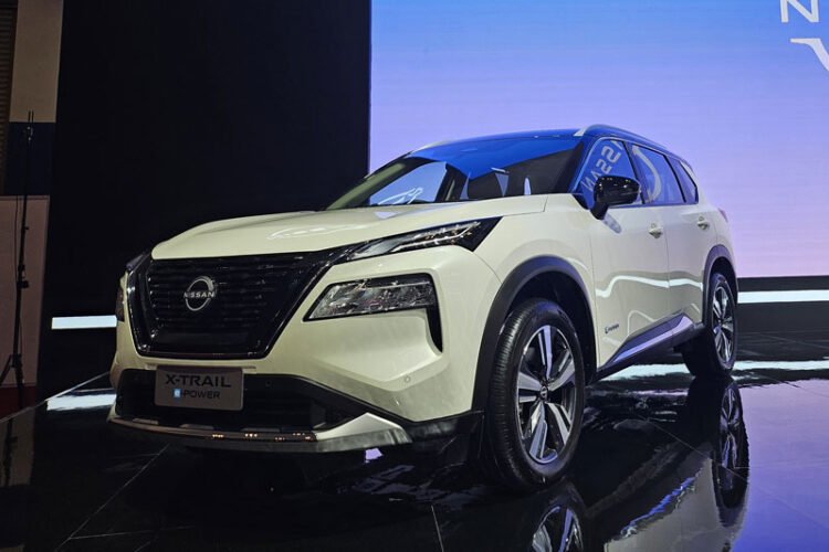 Nissan X-Trail e-Power with e-4ORCE