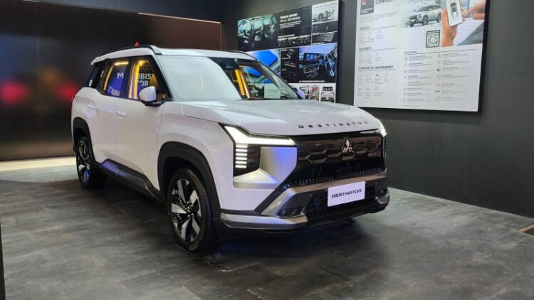 Mitsubishi Destinator